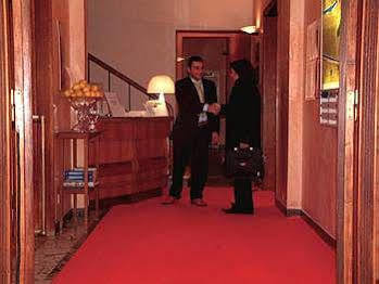 Hotel Moderno Rimini Exterior photo
